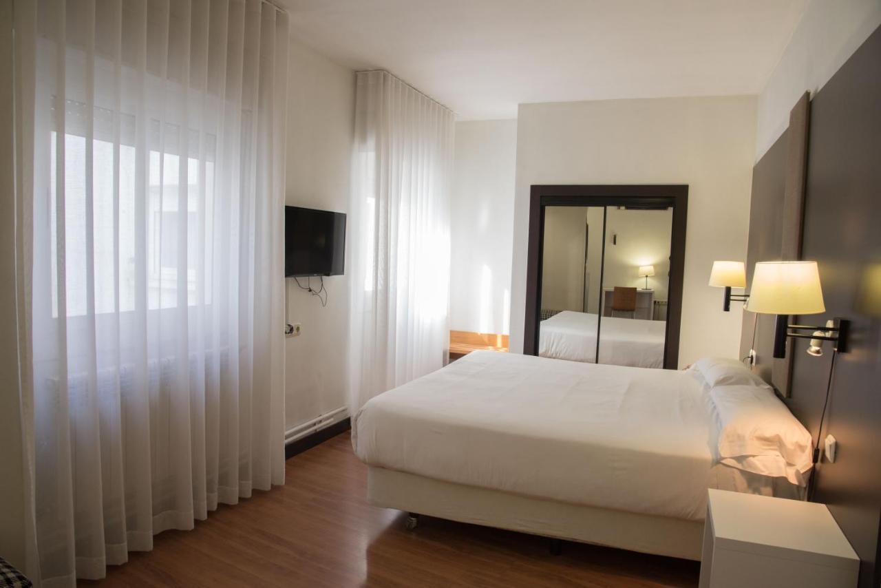 Hotel Delta Tudela Exterior photo